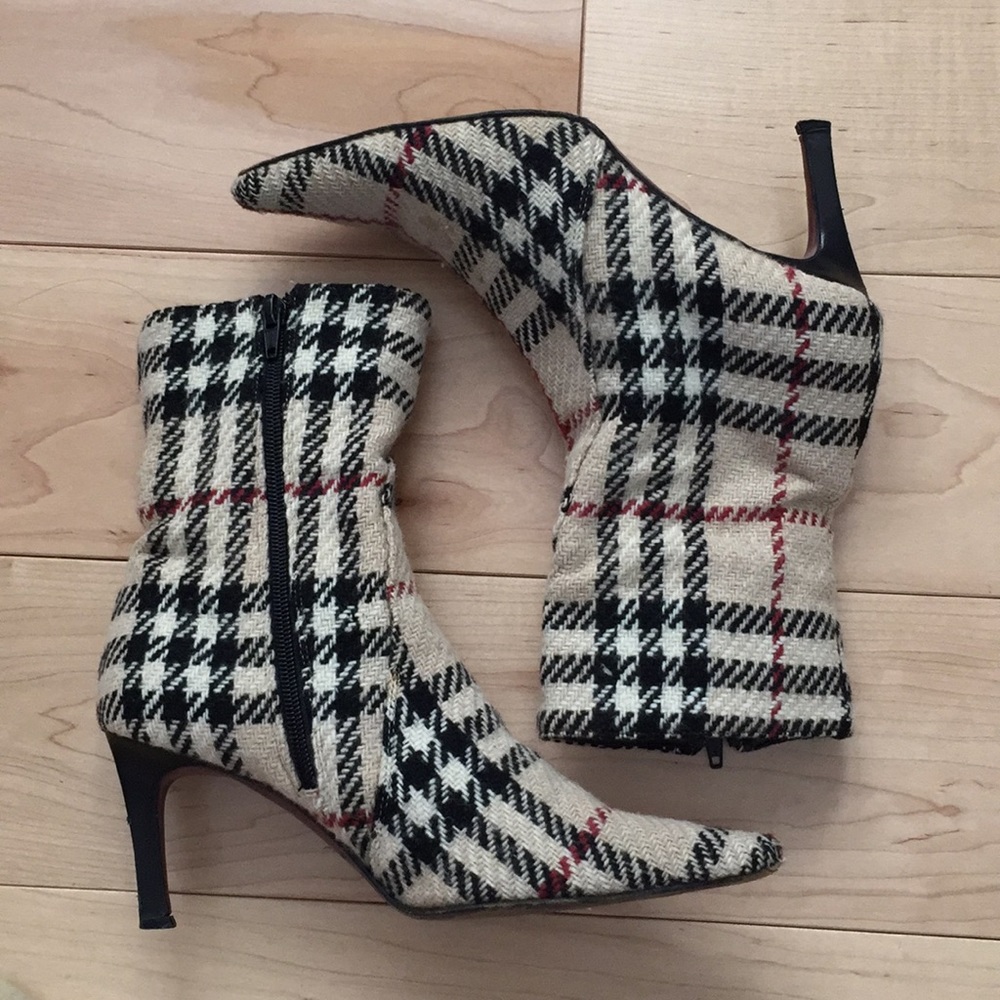 Set of 2 Burberry print boots size 6